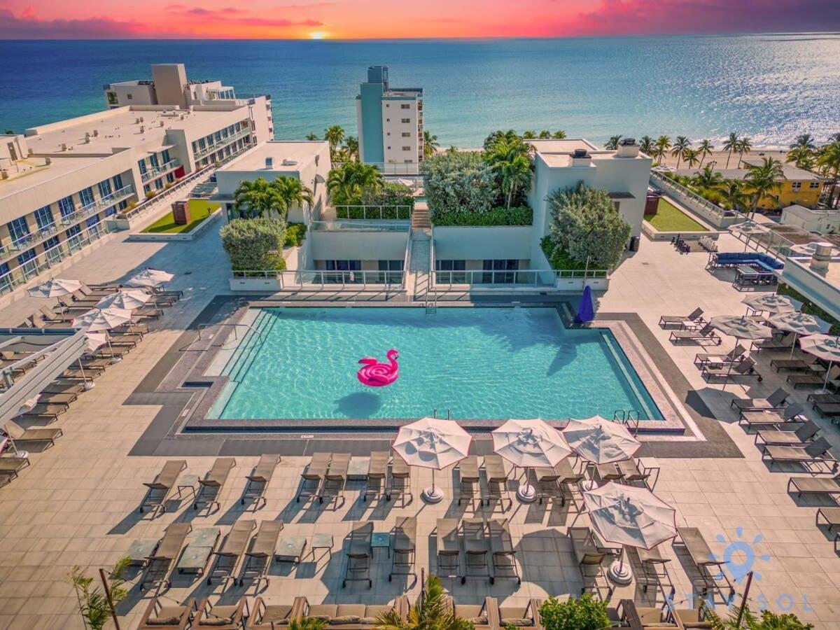 Apartment With Bay View Balcony - Pool - Up To 6 - Gym Hollywood Exterior photo