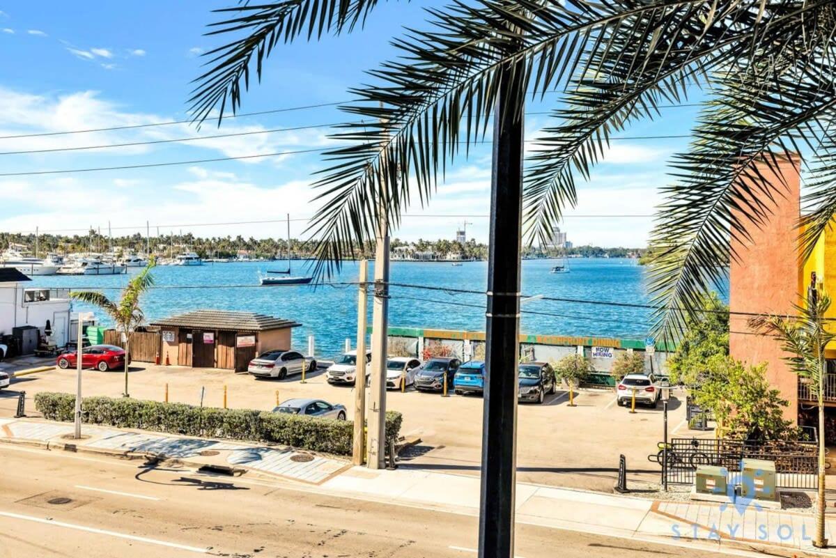 Apartment With Bay View Balcony - Pool - Up To 6 - Gym Hollywood Exterior photo