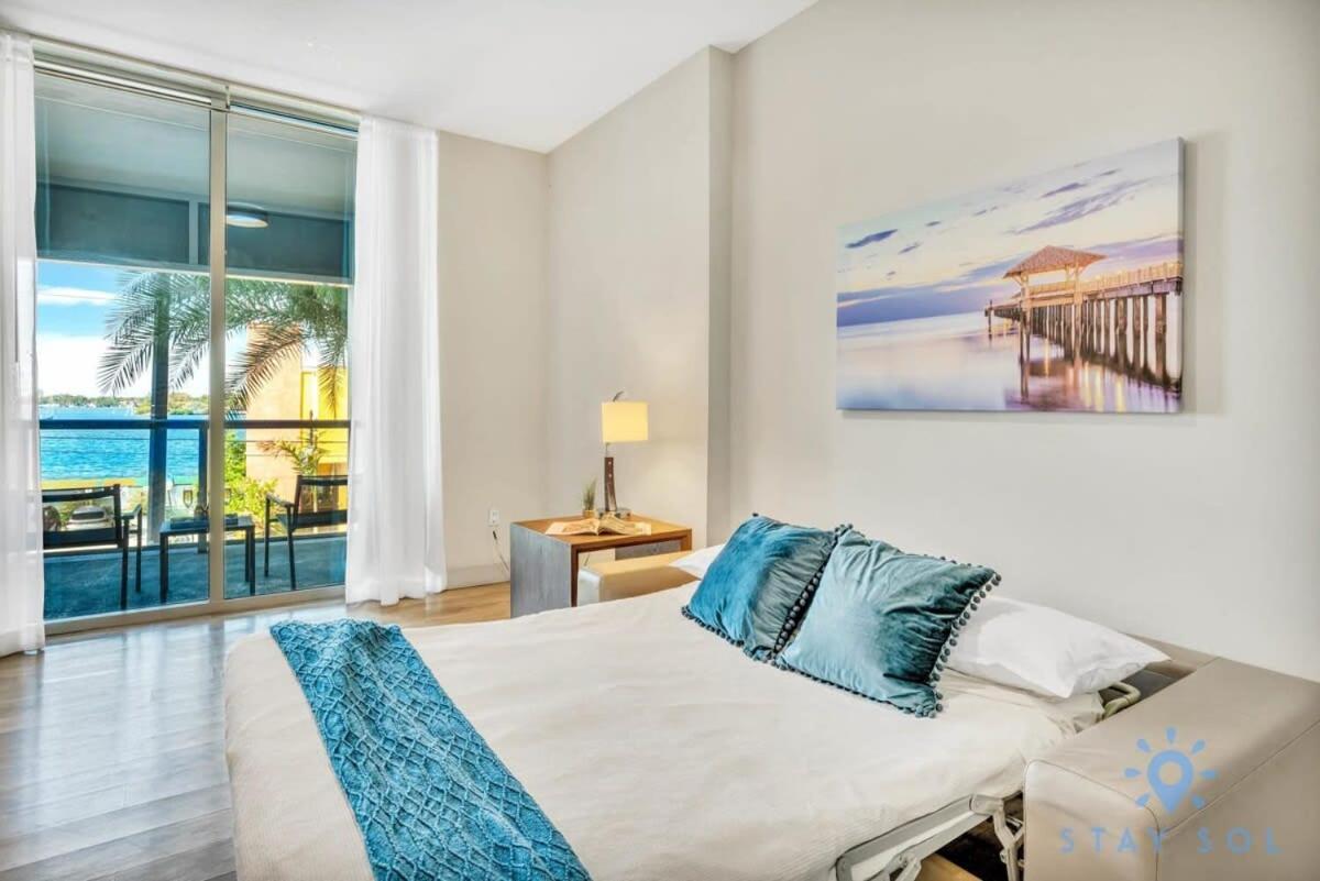 Apartment With Bay View Balcony - Pool - Up To 6 - Gym Hollywood Exterior photo